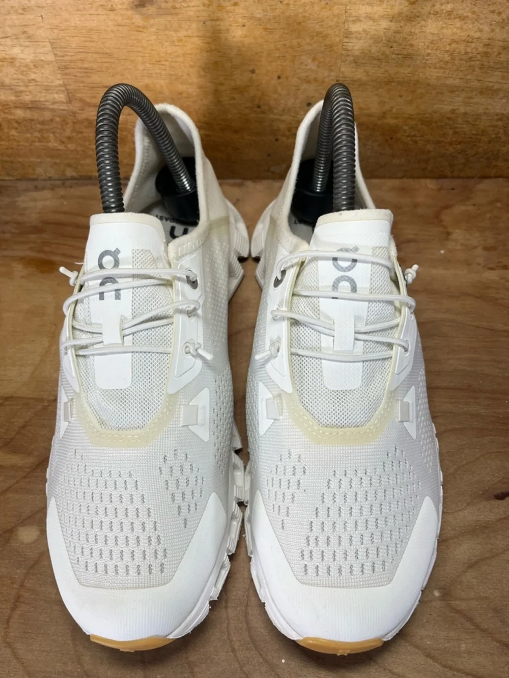 On Cloud 5 Coast LIGHTWEIGHT Womens Size 7 Running Shoes Sneakers Undyed White - Picture 3 of 12